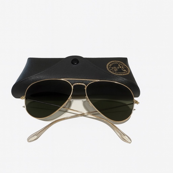 Authentic Ray-Bans Aviators - Picture 3 of 3